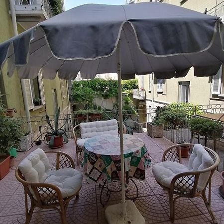 Isola Bi Acomodação com café da manhã Milão Exterior foto