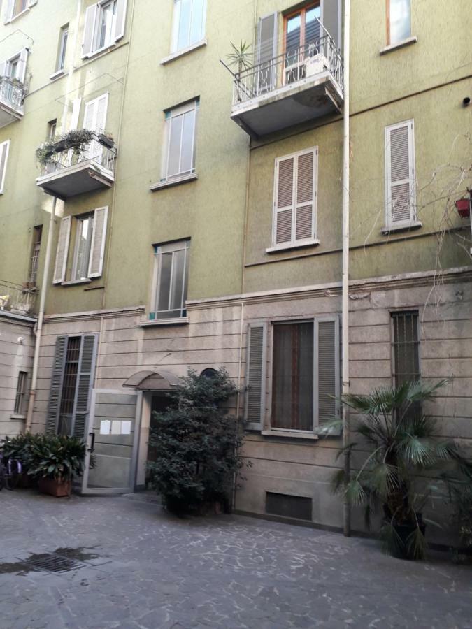 Isola Bi Acomodação com café da manhã Milão Exterior foto