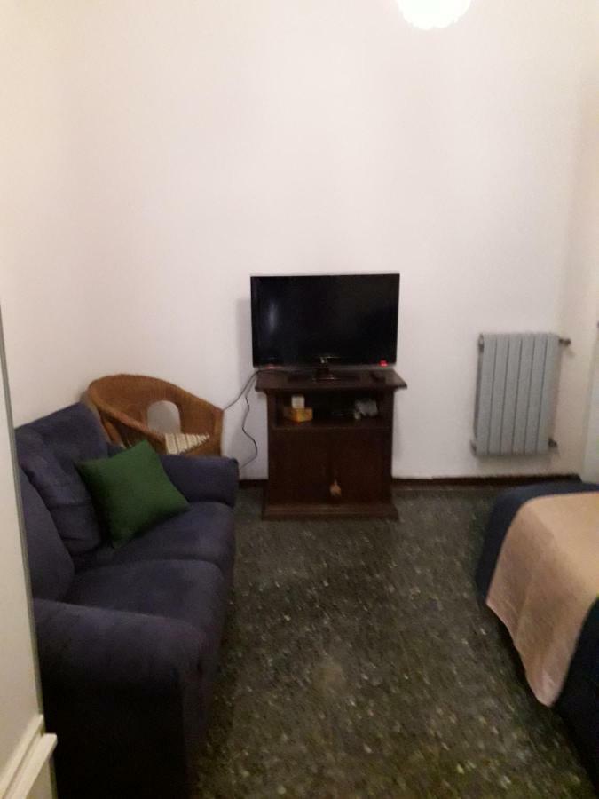 Isola Bi Acomodação com café da manhã Milão Exterior foto